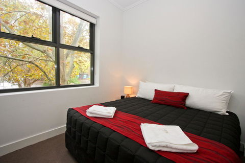 The Star Apartments - Melbourne Tourism 16
