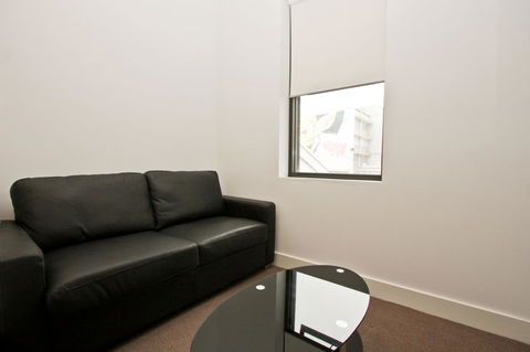 The Star Apartments - Melbourne Tourism 13