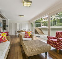 Summery spacious 4 bed home in Kurraba Point - Melbourne Tourism