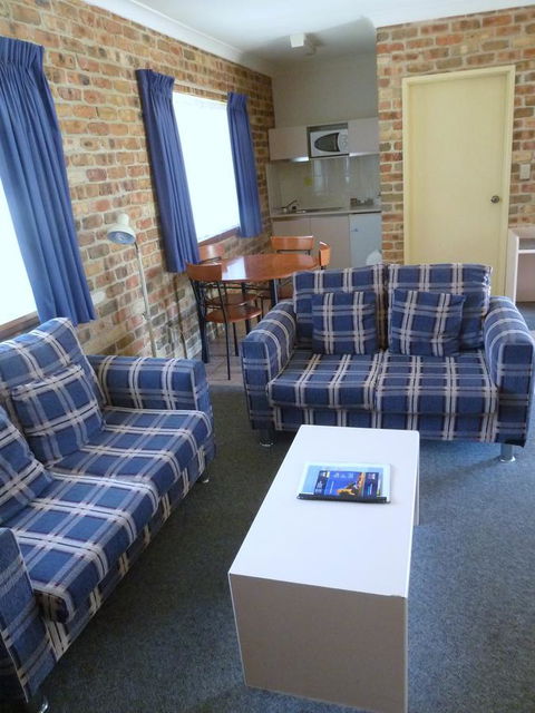 Mollymook Surfbeach Motel & Apartments - Melbourne Tourism 32