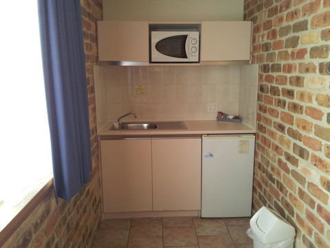 Mollymook Surfbeach Motel & Apartments - Melbourne Tourism 34