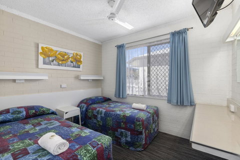 Coastal Bay Motel - Melbourne Tourism 15