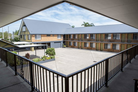 Coastal Bay Motel - Melbourne Tourism 36