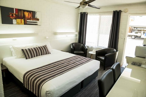 Coastal Bay Motel - Melbourne Tourism 27