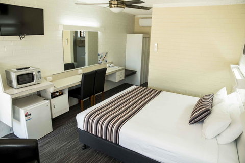 Coastal Bay Motel - Melbourne Tourism 28