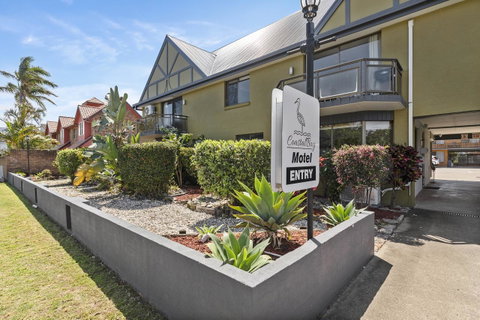 Coastal Bay Motel - Melbourne Tourism 4