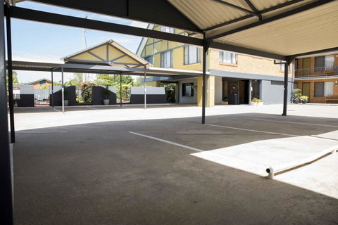 Coastal Bay Motel - Melbourne Tourism 39