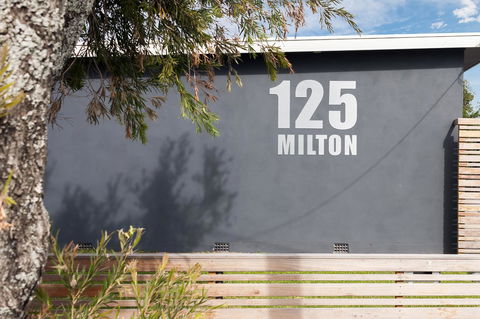 125 Milton - Melbourne Tourism 1