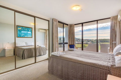 Pacific Towers Beach Resort - Melbourne Tourism 38