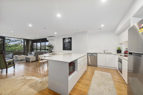 Pacific Towers Beach Resort - Melbourne Tourism 6