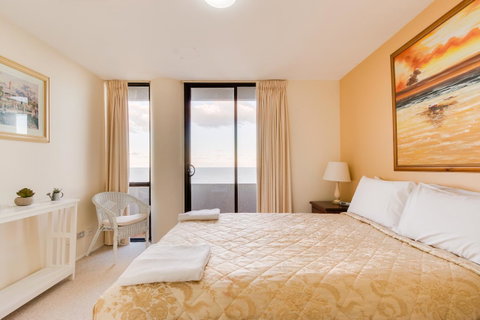 Pacific Towers Beach Resort - Melbourne Tourism 17