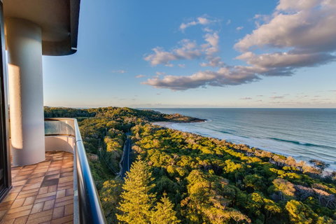 Pacific Towers Beach Resort - Melbourne Tourism 25