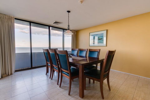Pacific Towers Beach Resort - Melbourne Tourism 24