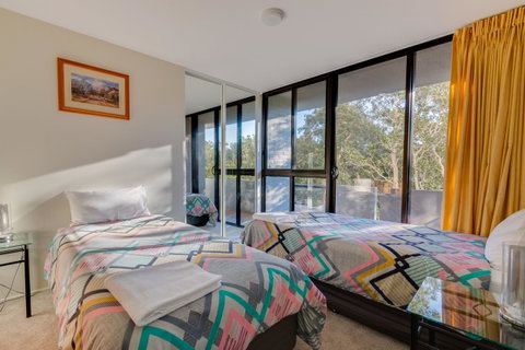 Pacific Towers Beach Resort - Melbourne Tourism 30
