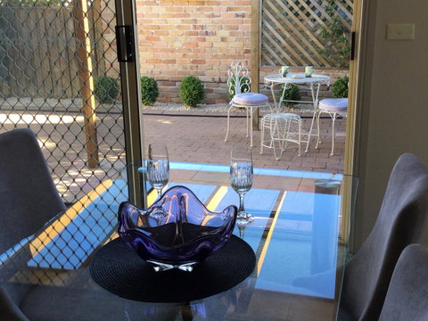 Tic Tac Toe Quality Accommodation - Melbourne Tourism 0