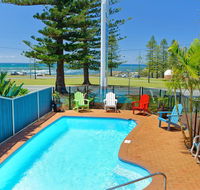 Beach House Holiday Apartments - Melbourne Tourism