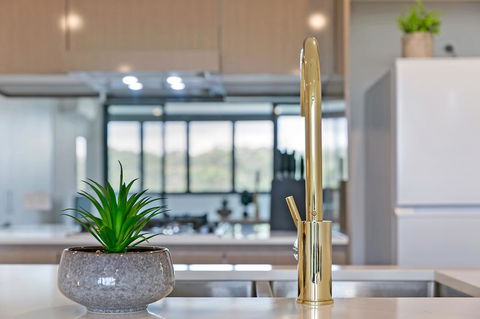 Stylish And Neat Two Bed Apartment In Wentworth Point - Melbourne Tourism 2