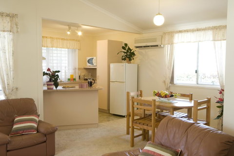 Glen Villa Resort - Melbourne Tourism 11