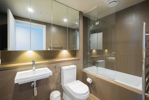 Australian Tower Stay - Melbourne Tourism 6