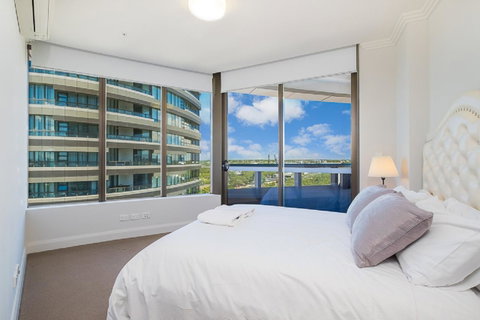 Australian Tower Stay - Melbourne Tourism 5