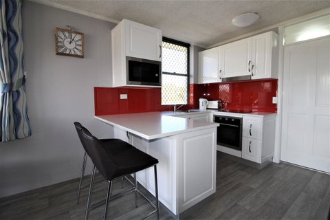Beachfront 3, 25 Willow Street - Melbourne Tourism 5