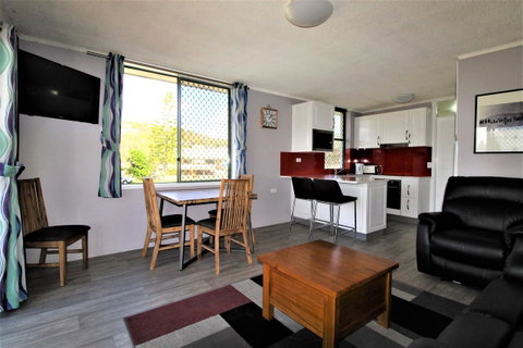 Beachfront 3, 25 Willow Street - Melbourne Tourism 1