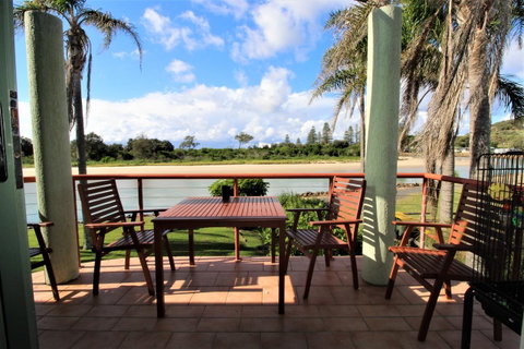 Beachfront 3, 25 Willow Street - Melbourne Tourism 4