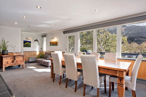 Pure Chalet Thredbo - Melbourne Tourism 18