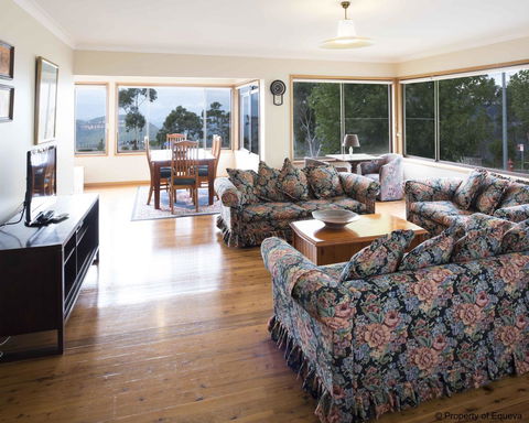 Villa Blue - Melbourne Tourism 0