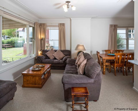 Villa Blue - Melbourne Tourism 13