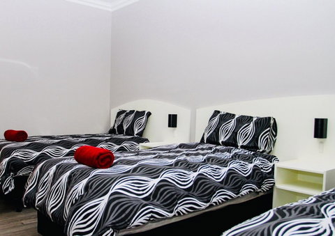 Erldunda Desert Oaks Resort - Melbourne Tourism 1