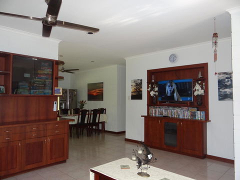 DARWIN'S SHADY ACRES RETREAT - Melbourne Tourism 19