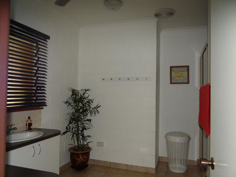 DARWIN'S SHADY ACRES RETREAT - Melbourne Tourism 27