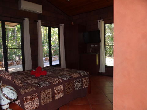 DARWIN'S SHADY ACRES RETREAT - Melbourne Tourism 38