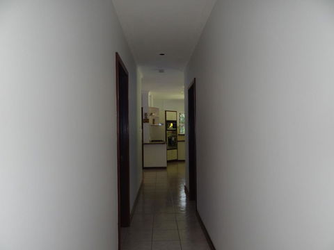 DARWIN'S SHADY ACRES RETREAT - Melbourne Tourism 26