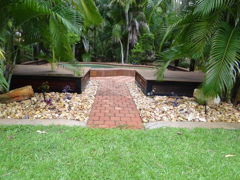 DARWIN'S SHADY ACRES RETREAT - Melbourne Tourism 10