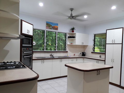 DARWIN'S SHADY ACRES RETREAT - Melbourne Tourism 23