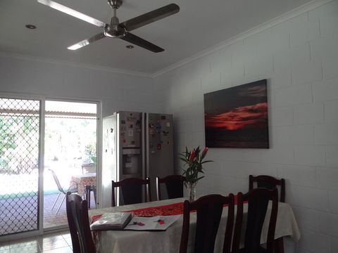 DARWIN'S SHADY ACRES RETREAT - Melbourne Tourism 25