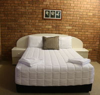 Golden Sands Motor Inn - Melbourne Tourism