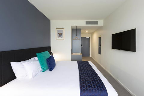 Mantra MacArthur Hotel - Melbourne Tourism 16