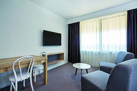 Mantra MacArthur Hotel - Melbourne Tourism 14
