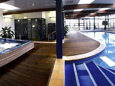 Novotel Canberra - Melbourne Tourism 13