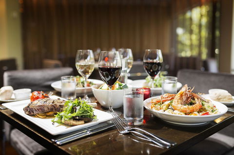 Novotel Canberra - Melbourne Tourism 37