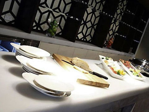 Novotel Canberra - Melbourne Tourism 30