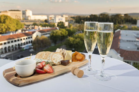 Novotel Canberra - Melbourne Tourism 36