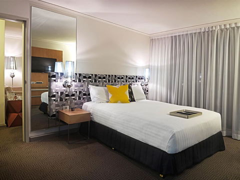 QT Canberra - Melbourne Tourism 8