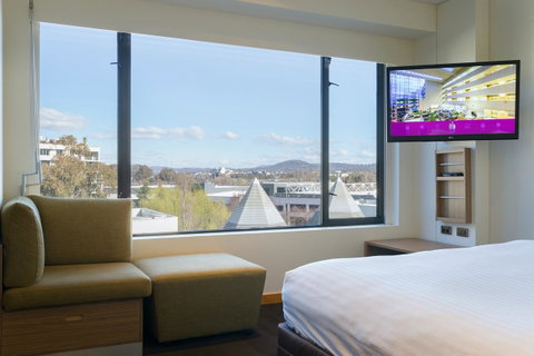 Crowne Plaza Canberra, An IHG Hotel - Melbourne Tourism 19