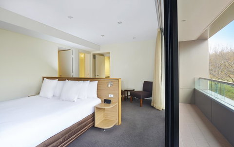 Crowne Plaza Canberra, An IHG Hotel - Melbourne Tourism 13