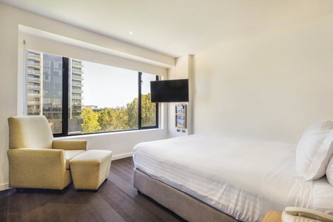 Crowne Plaza Canberra, An IHG Hotel - Melbourne Tourism 21