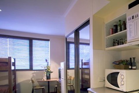 Madison Capital Executive Apartments - Melbourne Tourism 3